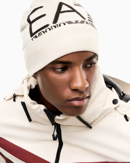 Cuffed beanie with jacquard logo Mountain Visibility