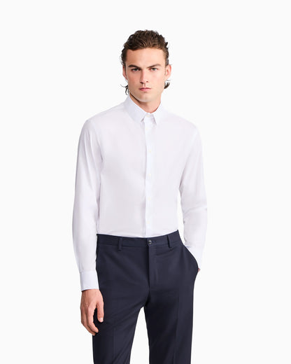 Button-down shirt in fluid stretch fabric
