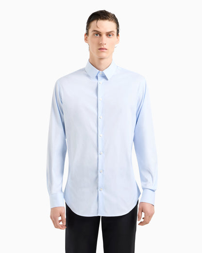 Button-down shirt in fluid stretch fabric