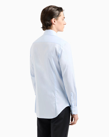 Button-down shirt in fluid stretch fabric