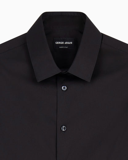Button-down shirt in fluid stretch fabric