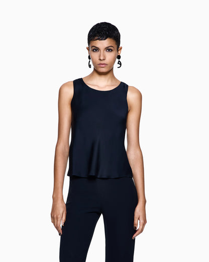 Silk top with a sleeveless crew neck