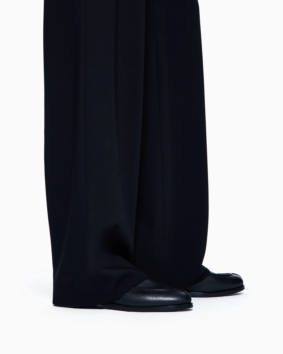 Wool crepe trousers