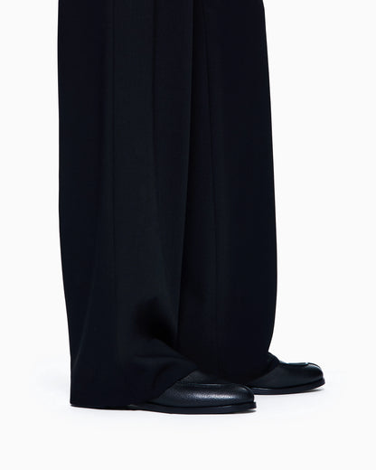 Wool crepe trousers