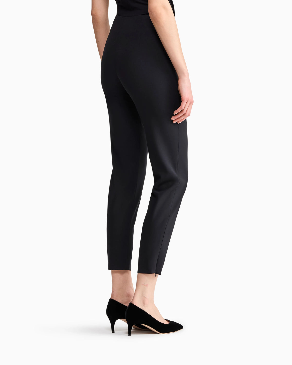 Wool crepe pants with a high waist and side zip