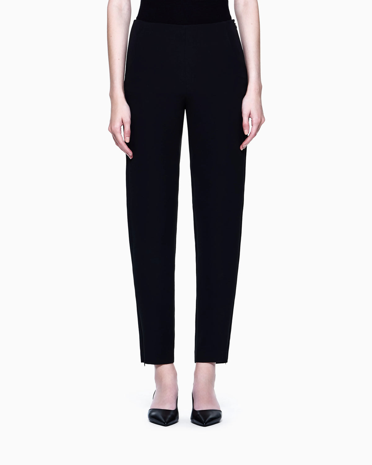 Cigarette pants in pure silk
