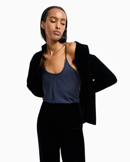 Cropped trousers in velvet