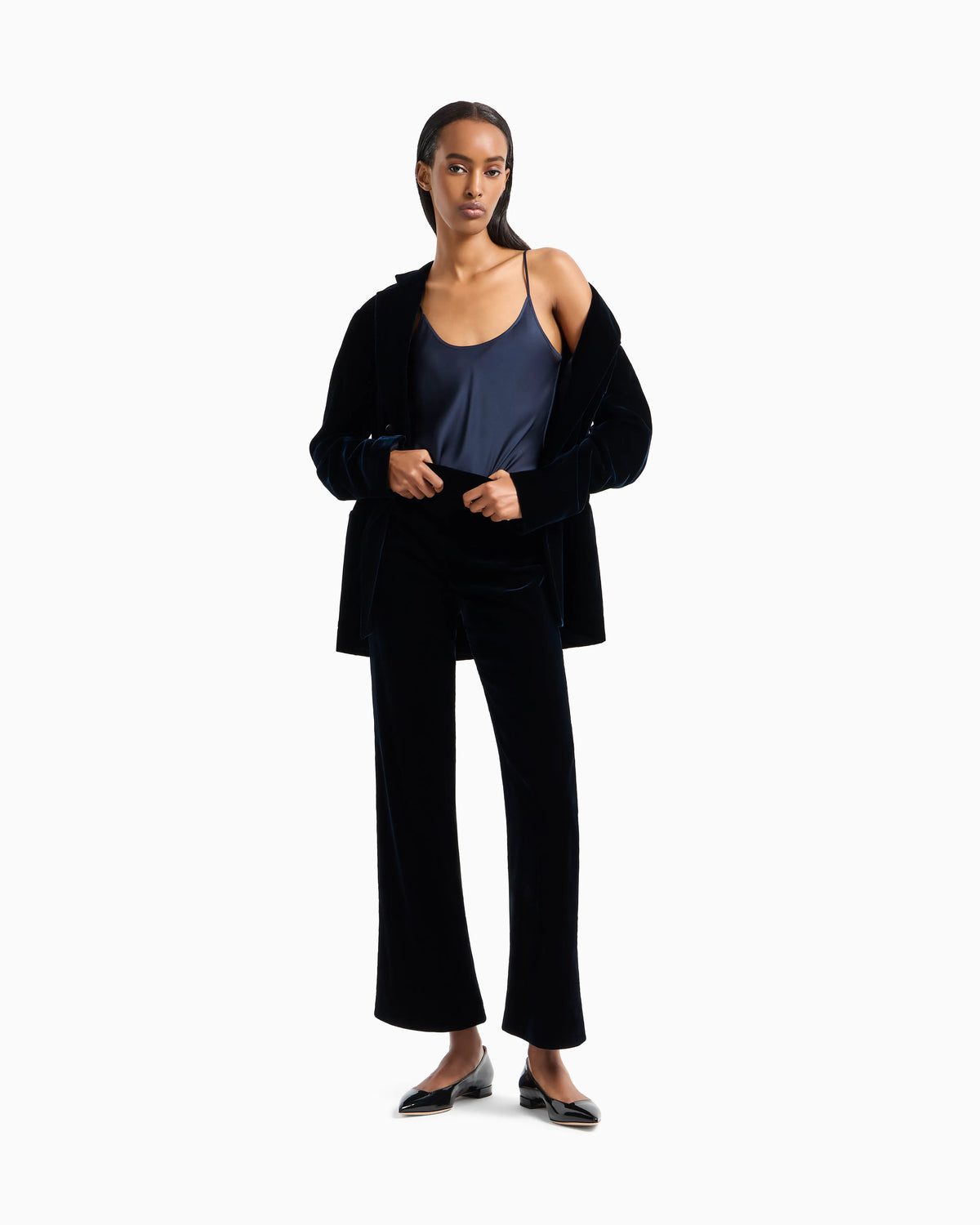 Cropped trousers in velvet