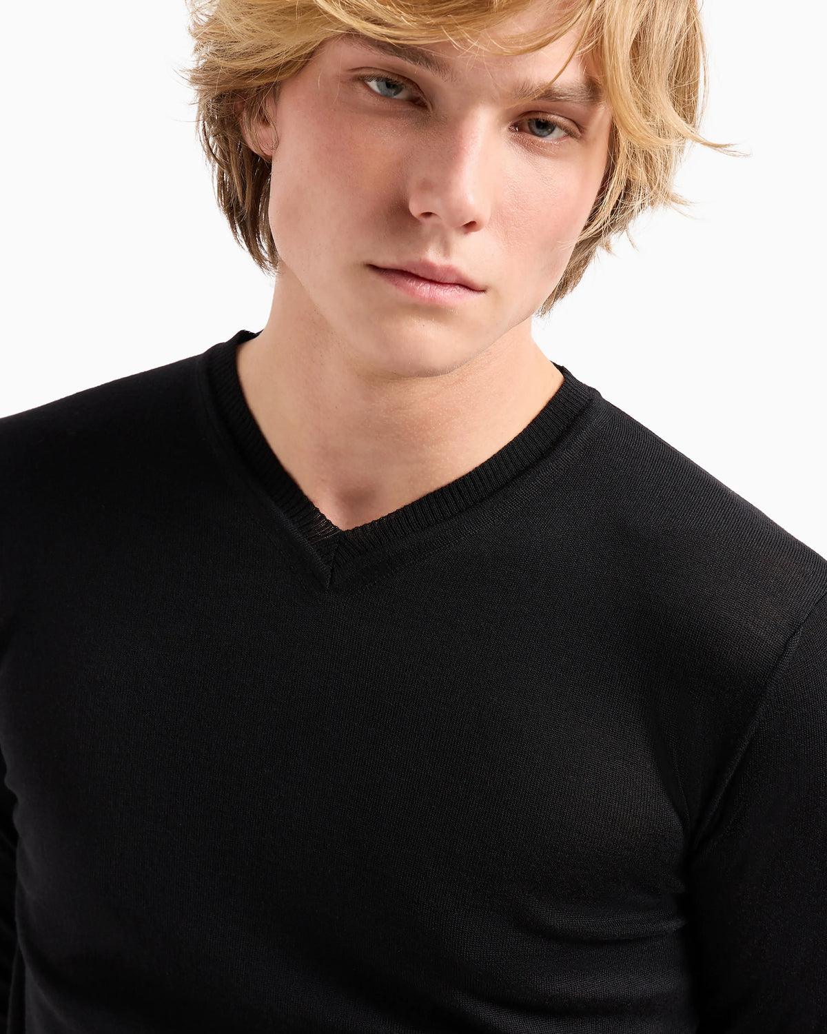 Pure virgin wool V-neck jumper
