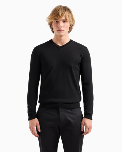 Pure virgin wool V-neck jumper