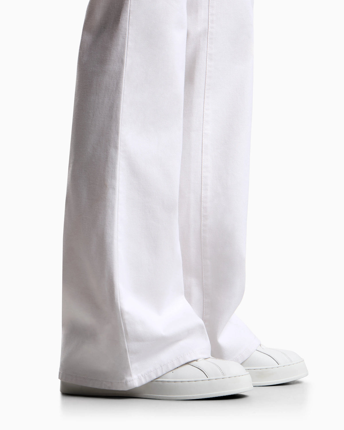 J47 Mid-rise flared-hem jeans in light worn stretch denim