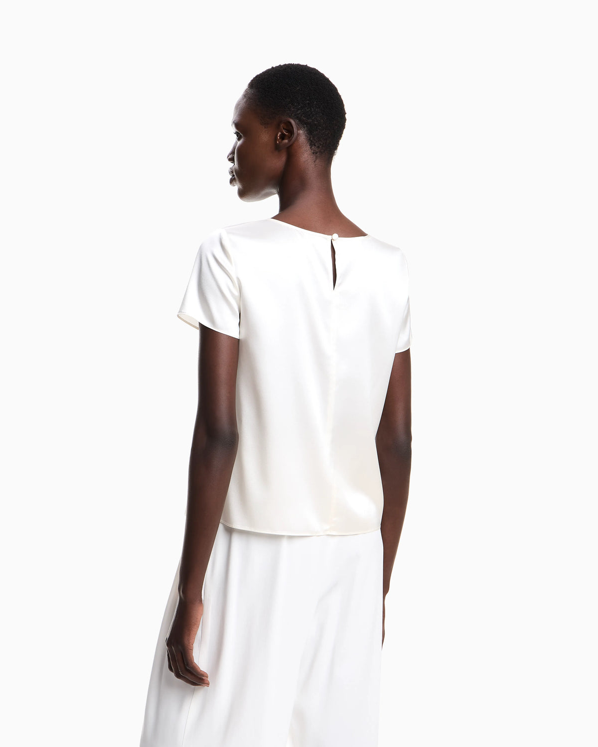 Satin blouse in a silk blend with short sleeves Essential