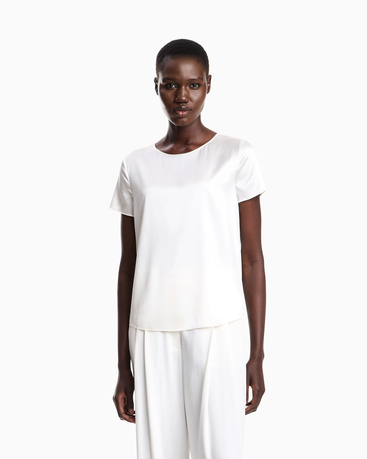 Satin blouse in a silk blend with short sleeves Essential