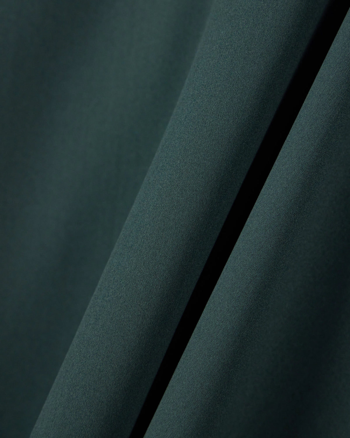 Satin blouse in a silk blend with short sleeves Essential