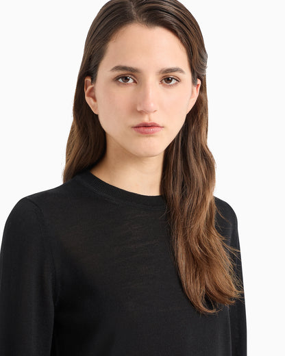 Crew neck jumper in pure virgin wool with ribbed edges