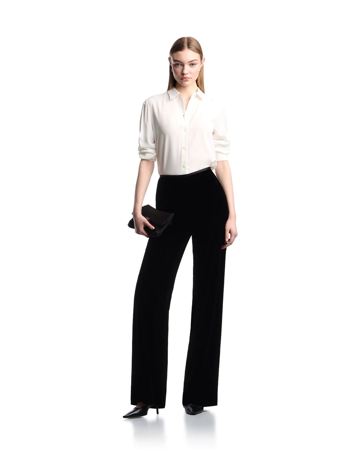 Velvet trousers in a high-waisted palazzo fit Essential