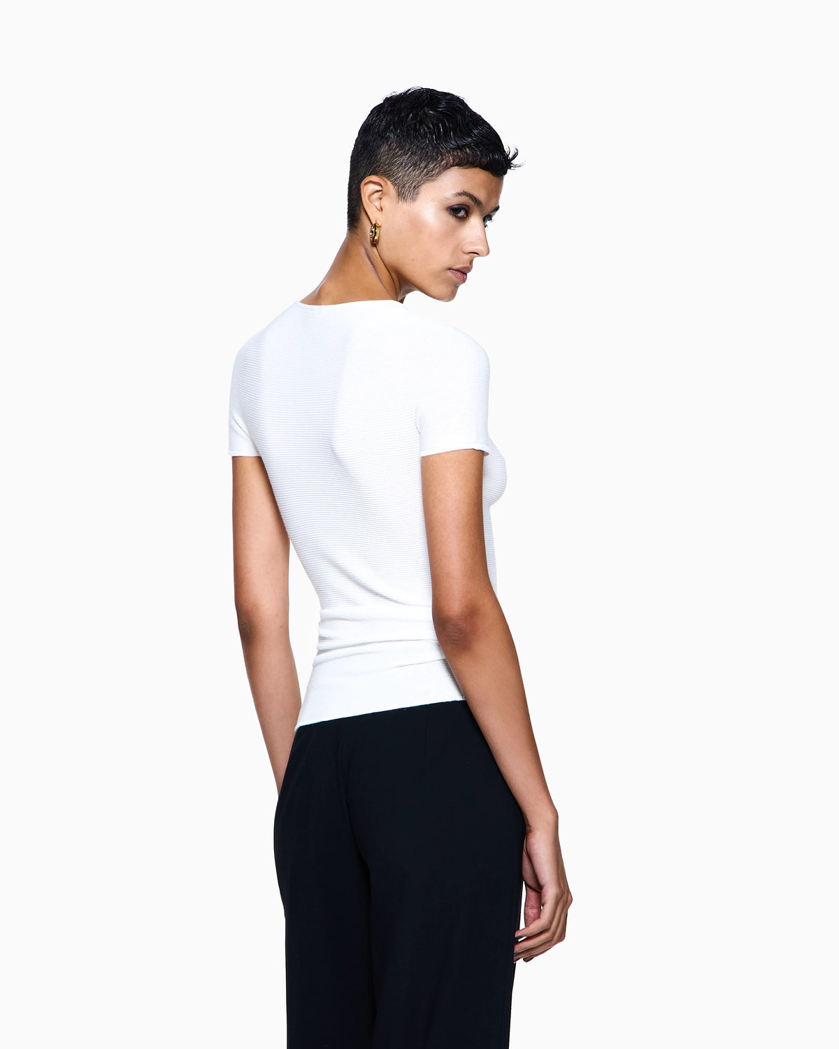 Crew neck jumper in seamless viscose blend