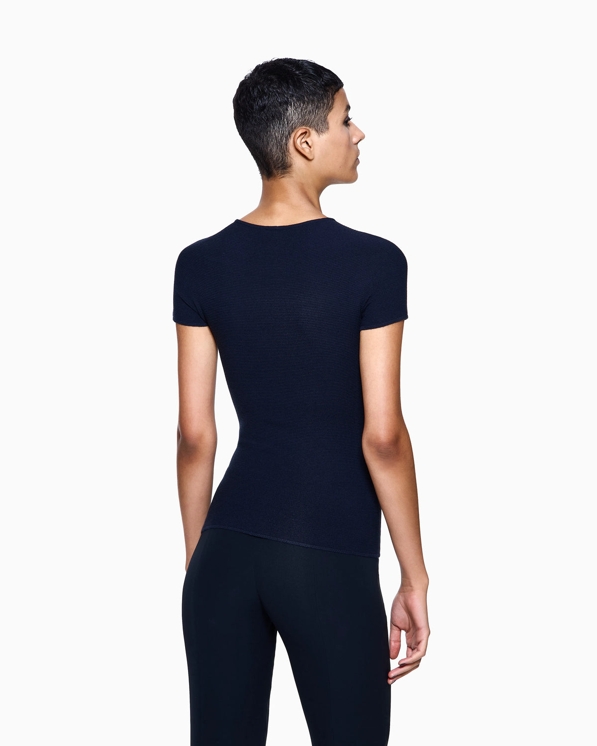 Crew neck jumper in seamless viscose blend