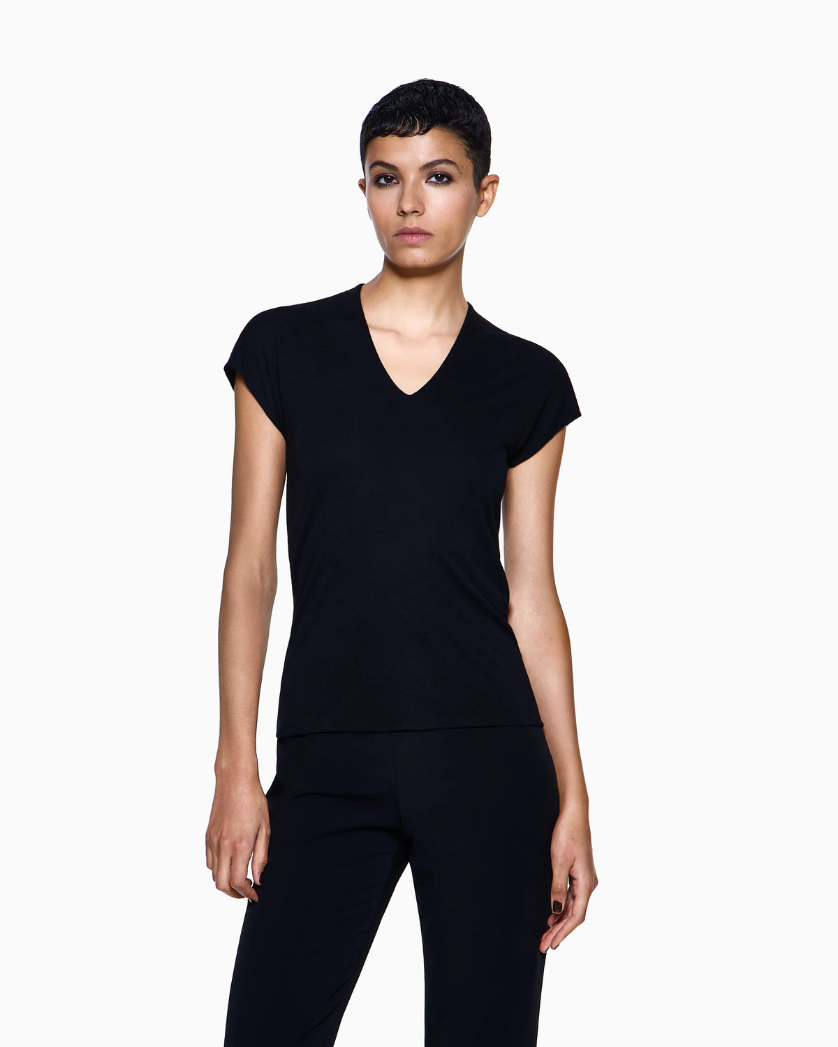 Short sleeve top  in knit with a deep V-neck