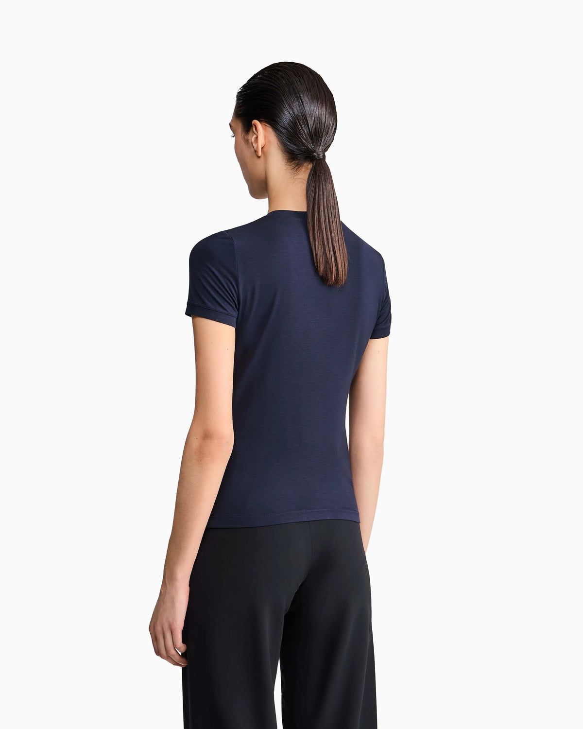 Jersey t-shirt with a crew neck and short sleeves