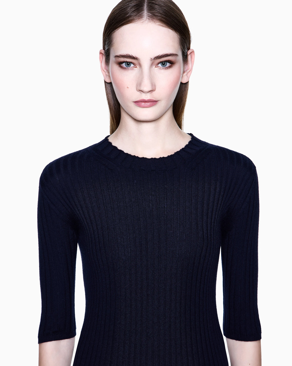 Pure cashmere ribbed crew-neck jumper