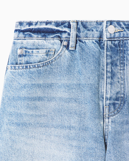 Carrot fit jeans in rigid denim with five pockets Icon