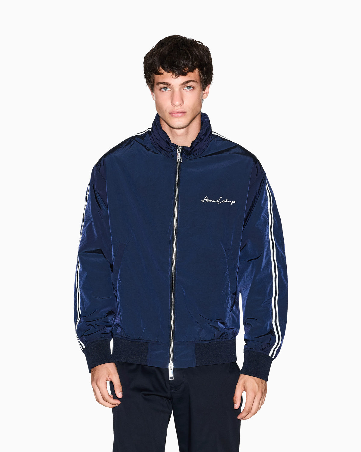 Contrasting bands jacket with zip