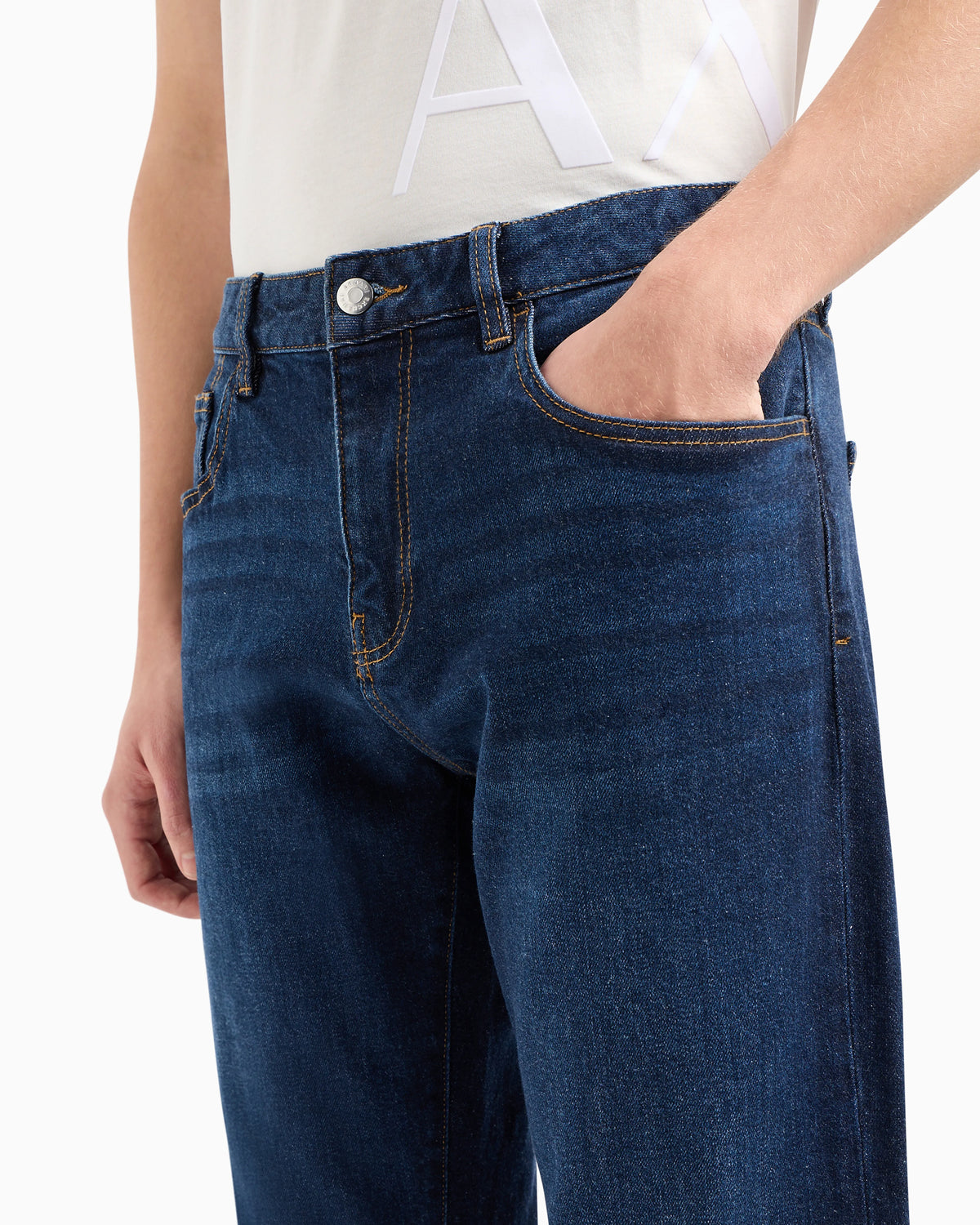 J16 boyfriend fit cropped jeans in washed denim