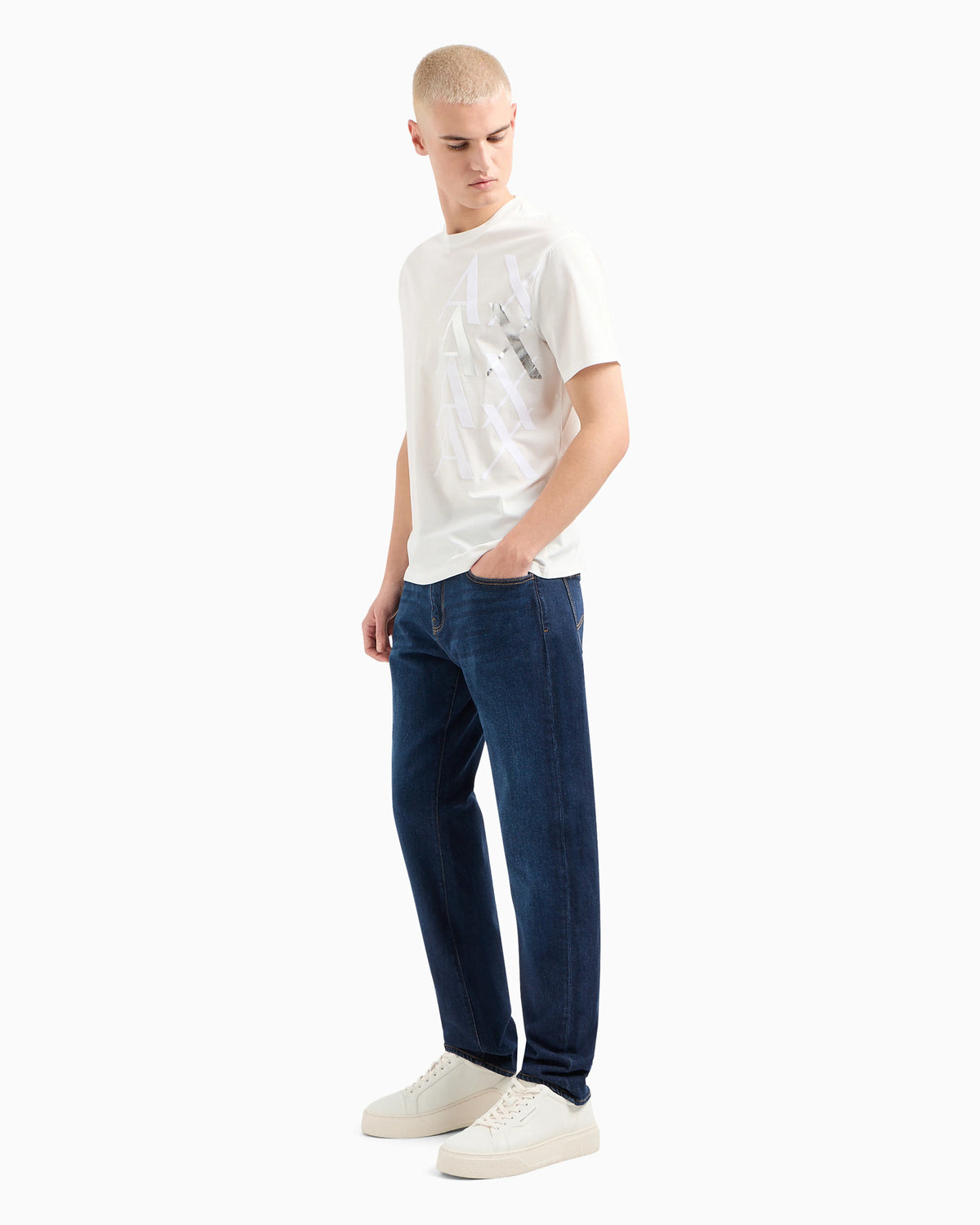 J16 boyfriend fit cropped jeans in washed denim