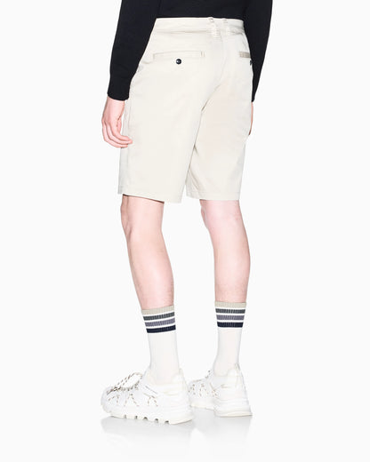 Flat front chino shorts in stretch cotton satin Essential