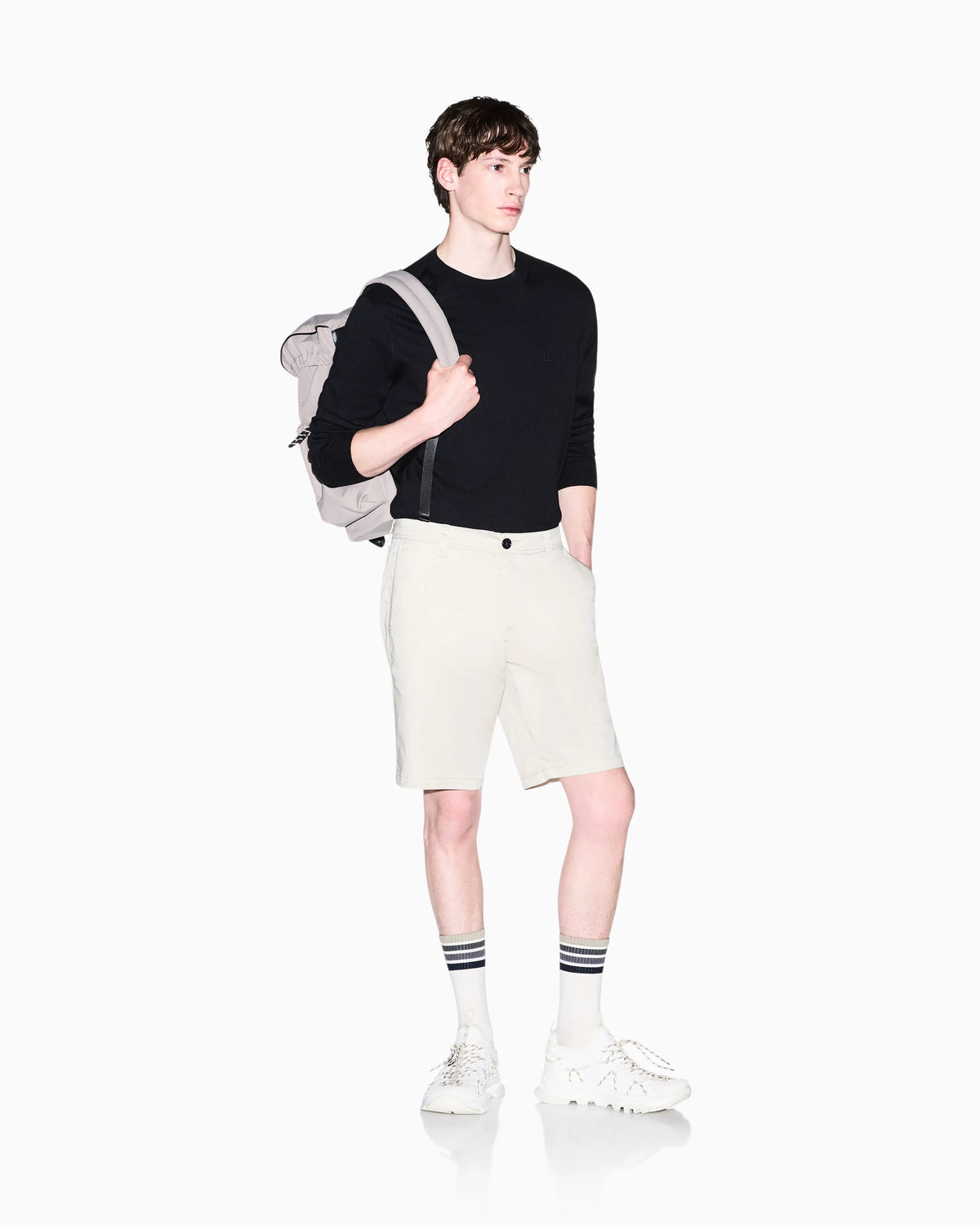 Flat front chino shorts in stretch cotton satin Essential