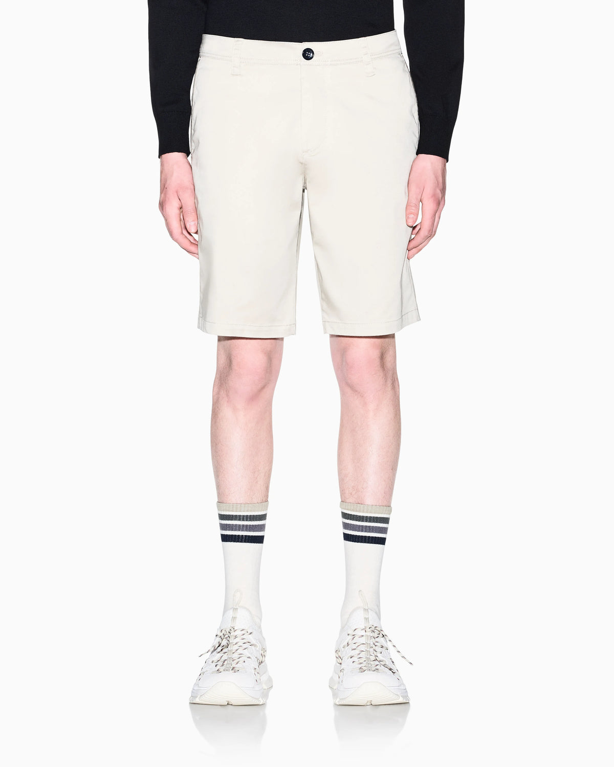 Flat front chino shorts in stretch cotton satin Essential