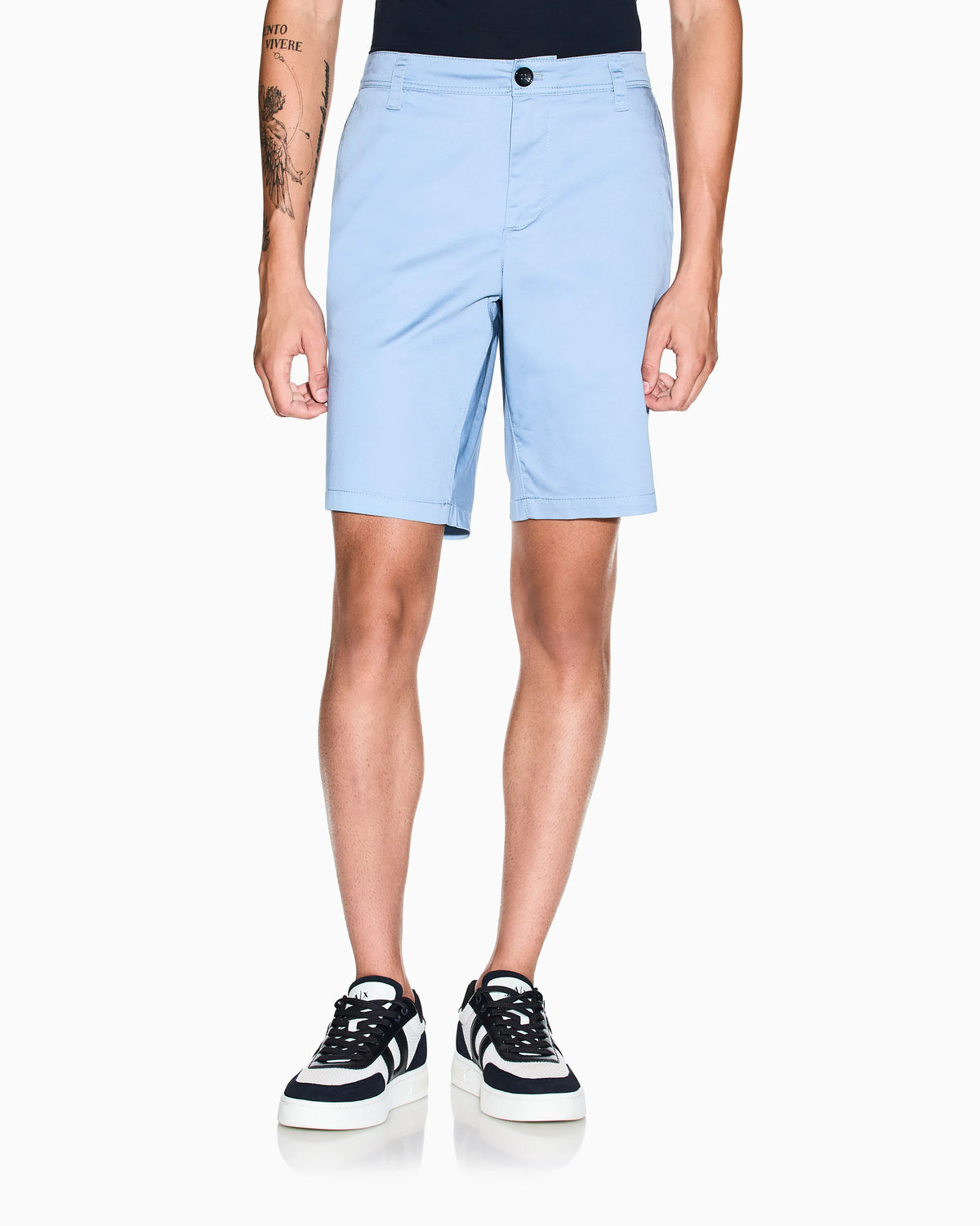 Flat front chino shorts in stretch cotton satin Essential