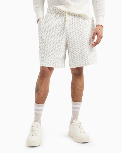 Trousers in flowing fabric