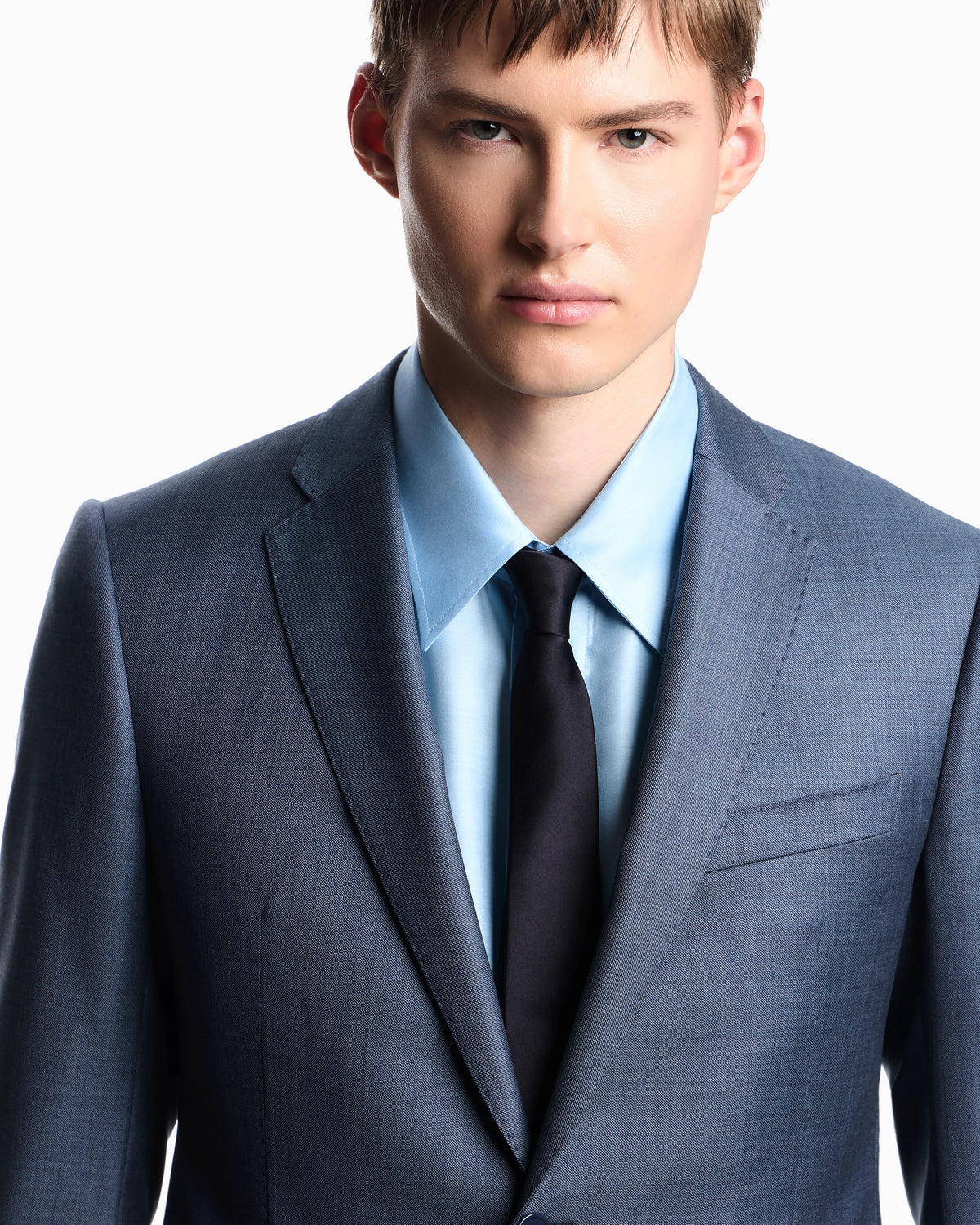 Single breasted suit in virgin wool grisaille