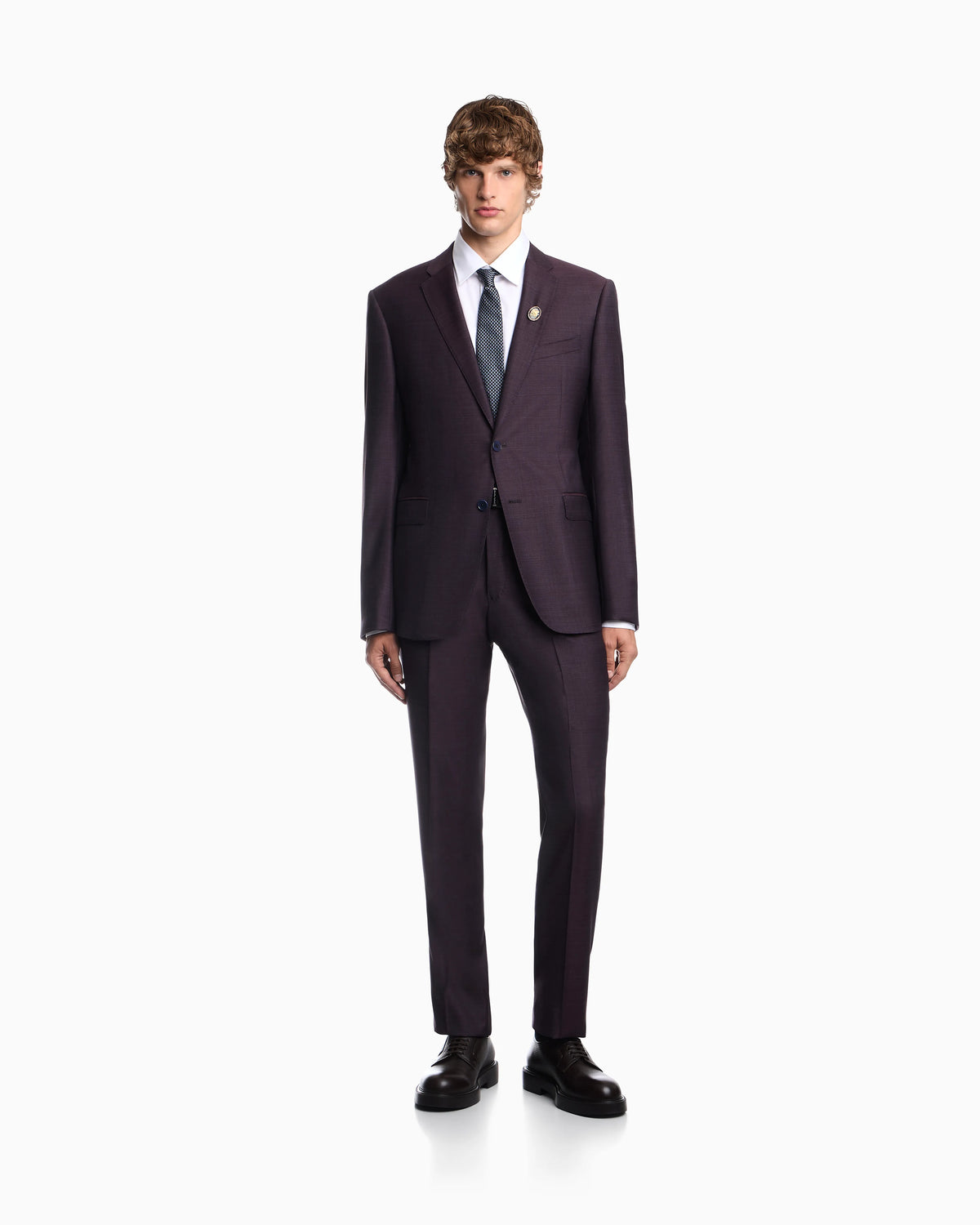 Lined suit in virgin wool with basket weave effect