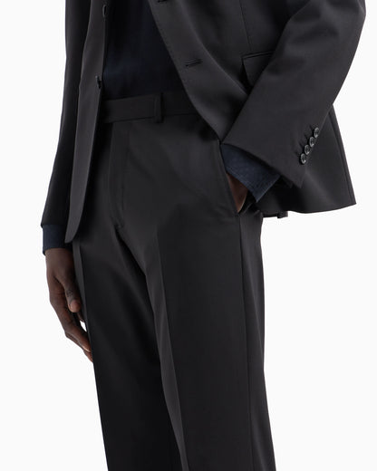Single-breasted suit in virgin-wool two-way stretch canvas