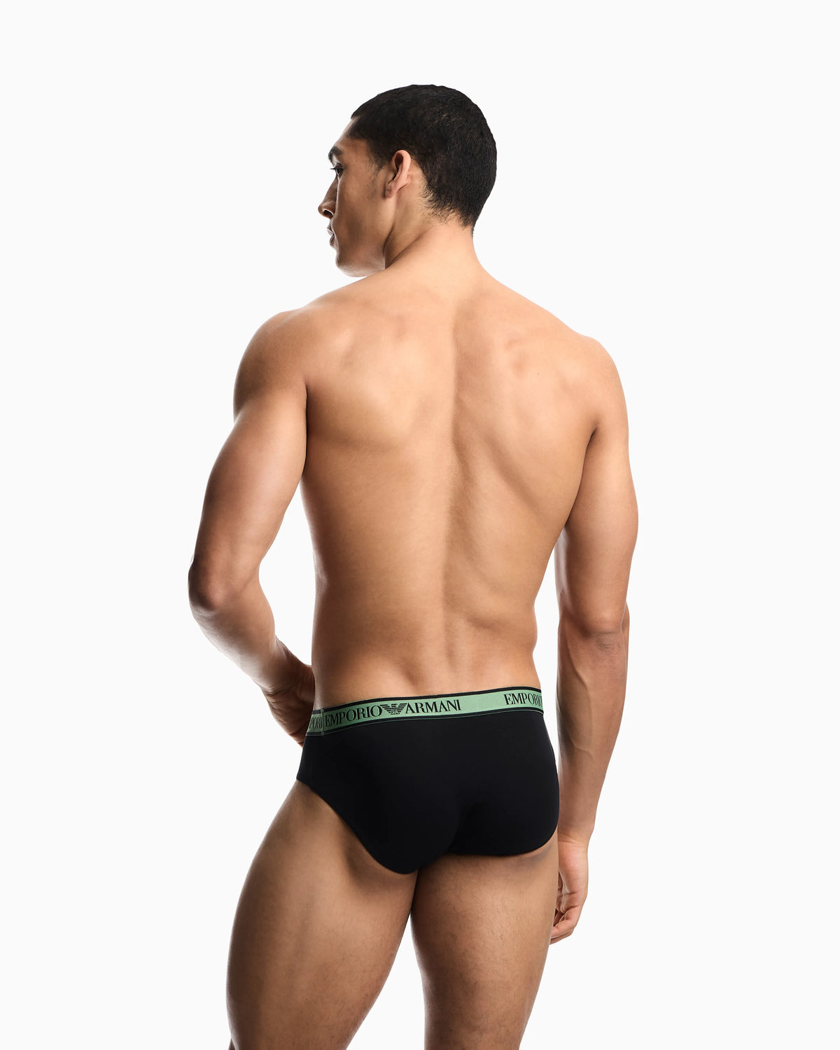 Three-pack of jersey briefs with an elastic logo waistband