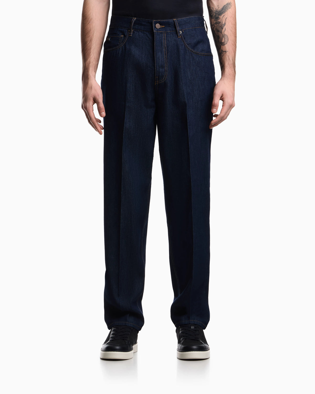 J73 loose fit jeans in light rinse wash denim