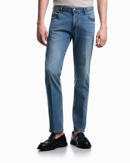 J45 regular fit, washed stretch denim jeans