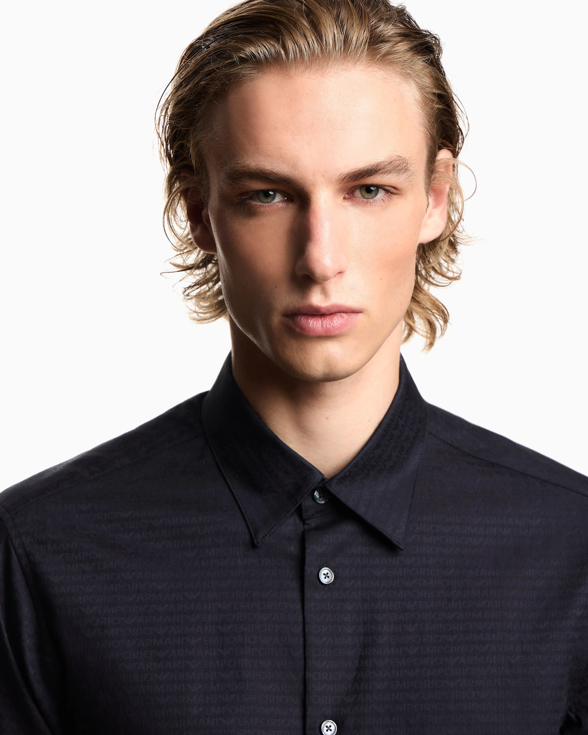 Jacquard shirt with all-over lettering