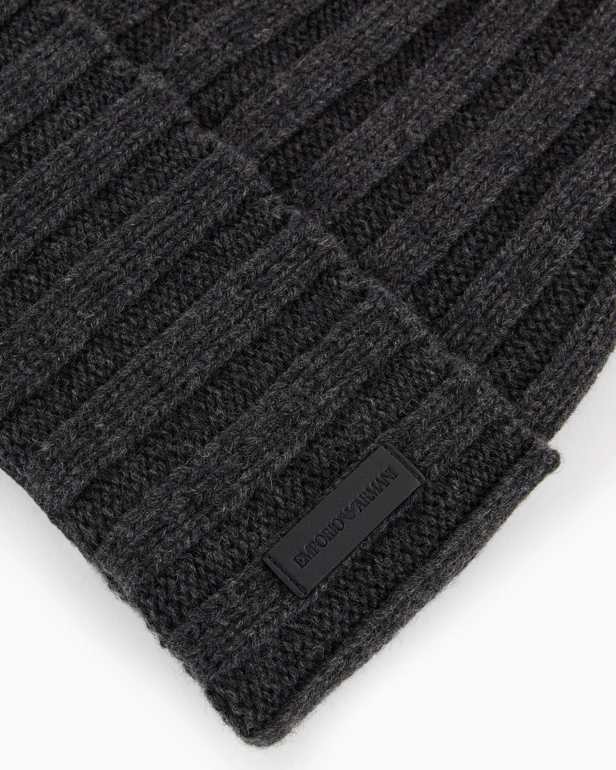 Pure cashmere, ribbed beanie