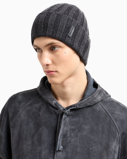 Pure cashmere, ribbed beanie