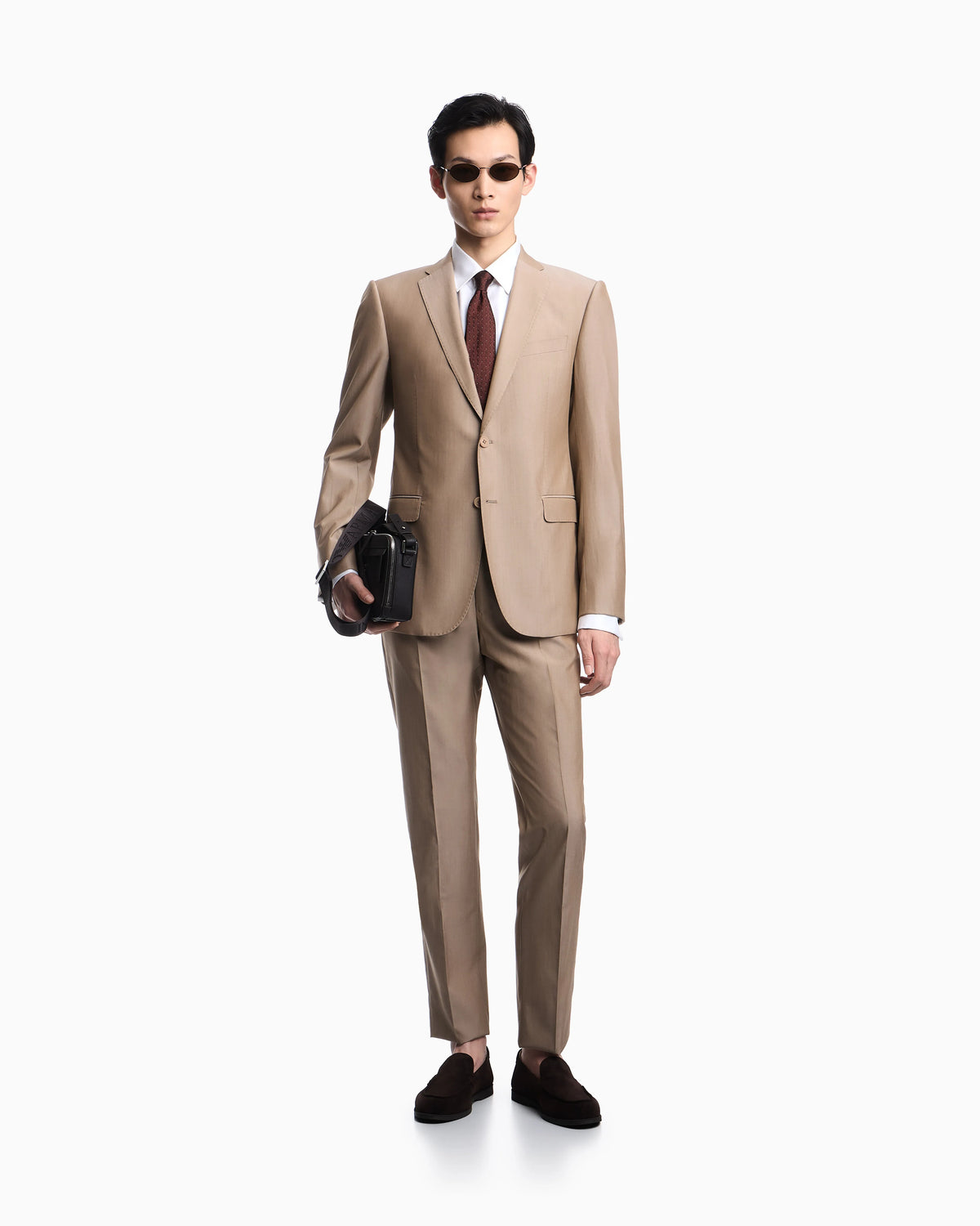 Single-breasted poplin suit with a Solaro effect