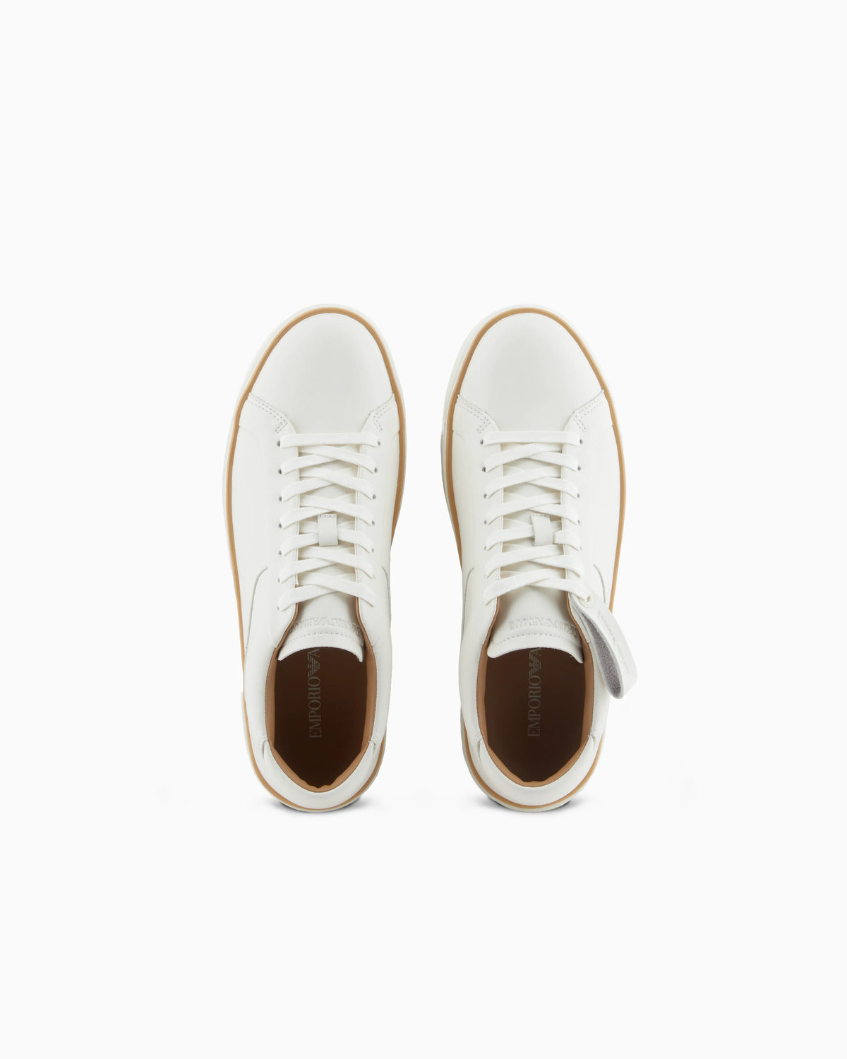 Leather sneakers with a contrasting welt