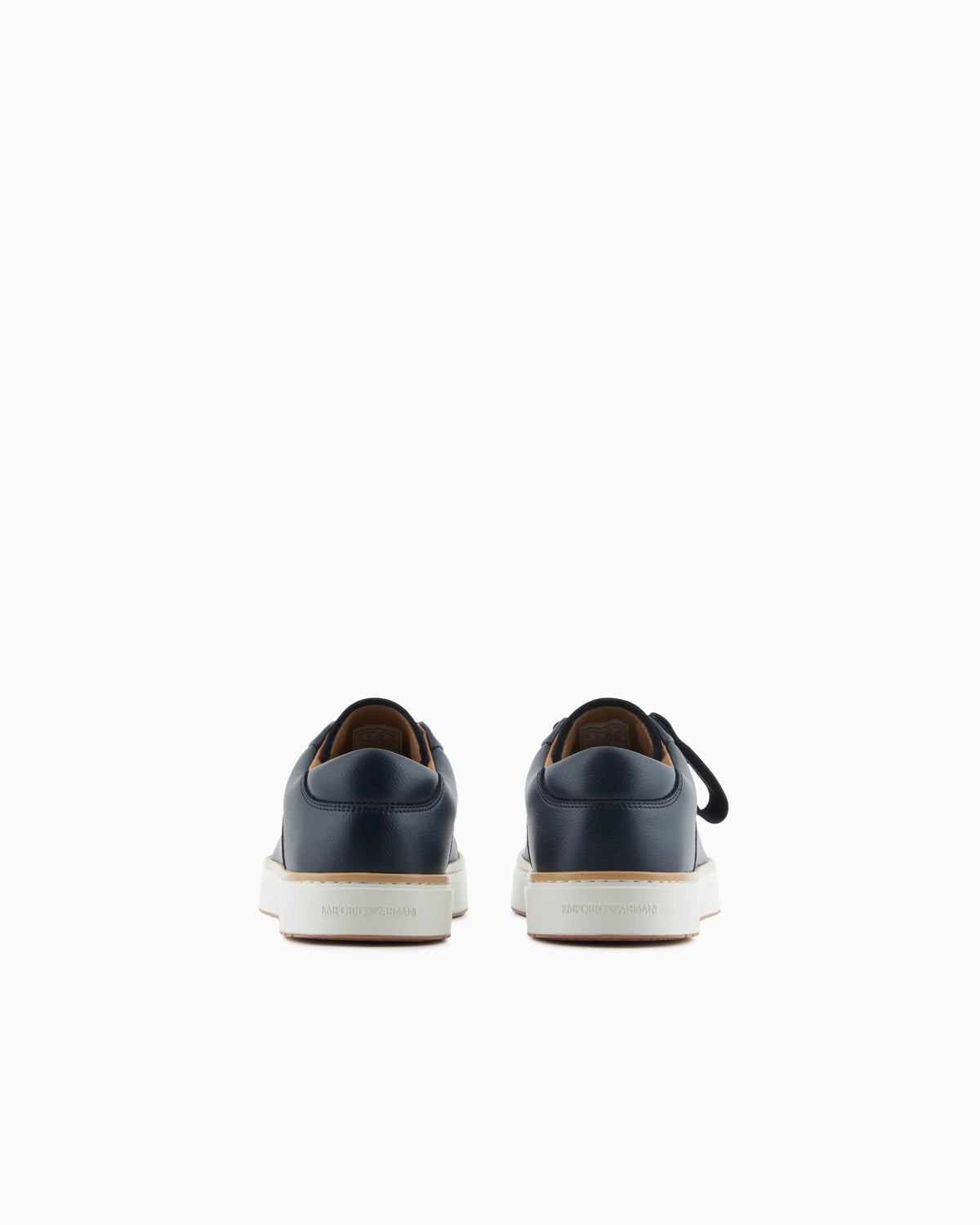 Leather sneakers with a contrasting welt