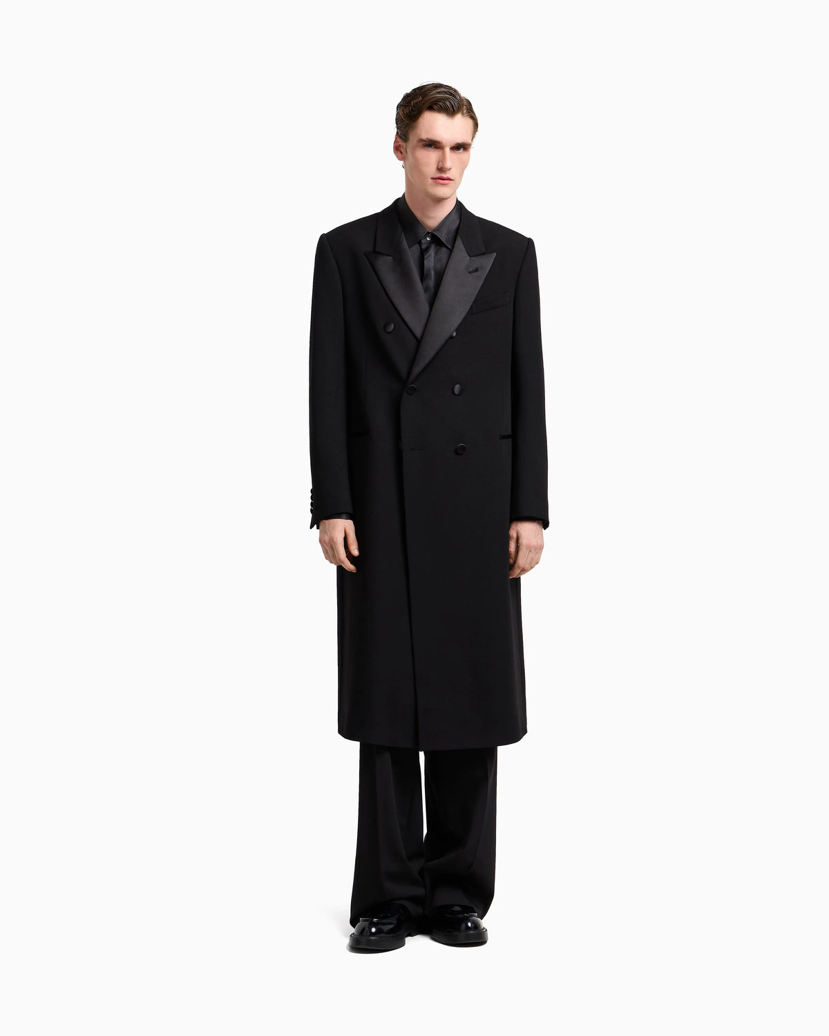 Double-breasted coat in granular virgin wool with satin details