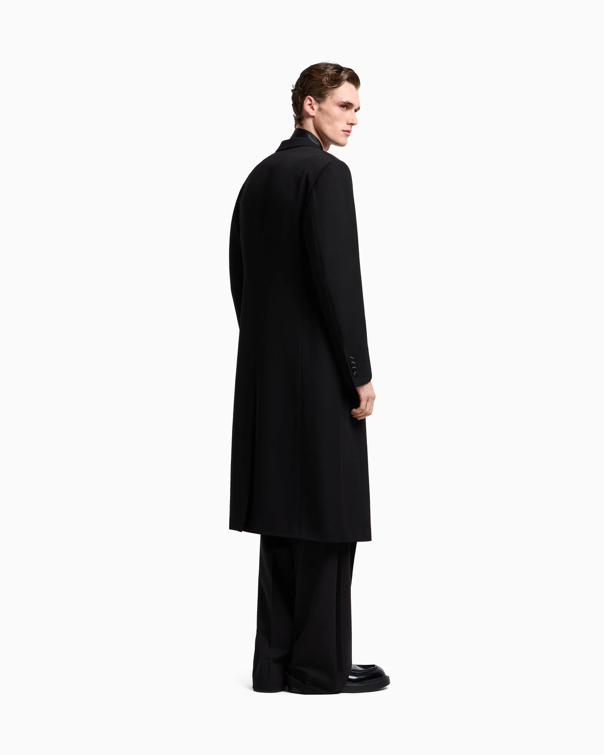 Double-breasted coat in granular virgin wool with satin details