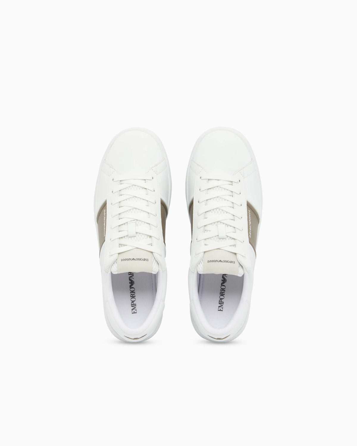 Leather sneakers with an embossed logo and contrasting panel