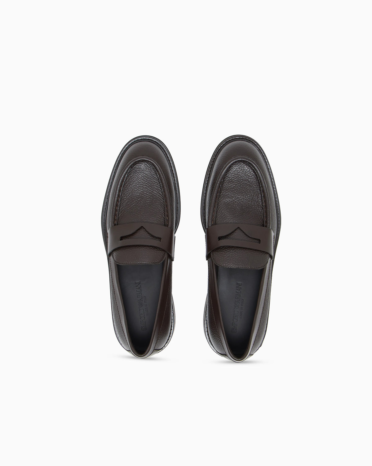 Slip-on loafer in pebbled leather with smooth inserts